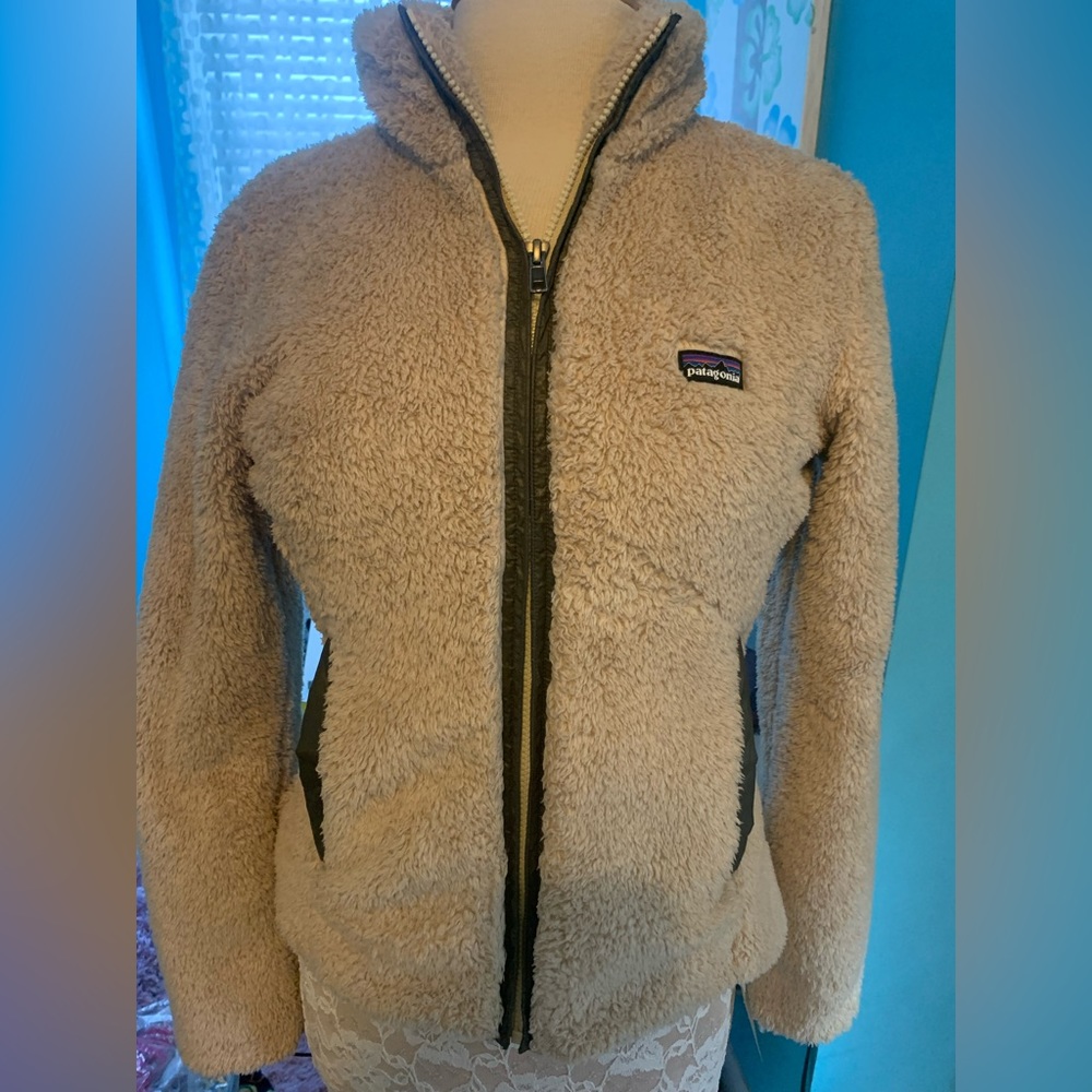 Women’s Patagonia Fuzzy Jacket